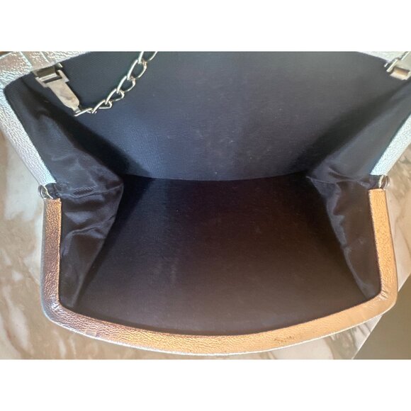 Vintage Silver Clutch Purse With Chain Strap Elegant Swirl Clasp Formal Cocktail - Picture 4 of 4